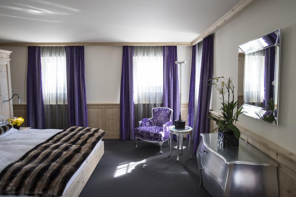 Hotel Weiss Kreuz Malans Bilik gambar